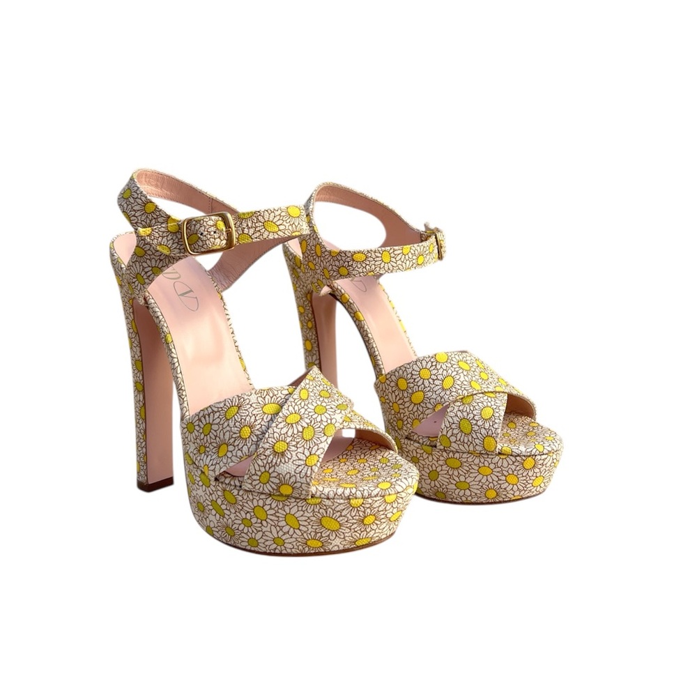 Red Valentino Yellow Daisy Print Platform‎ Sandals Heels Size 38 US 7.5